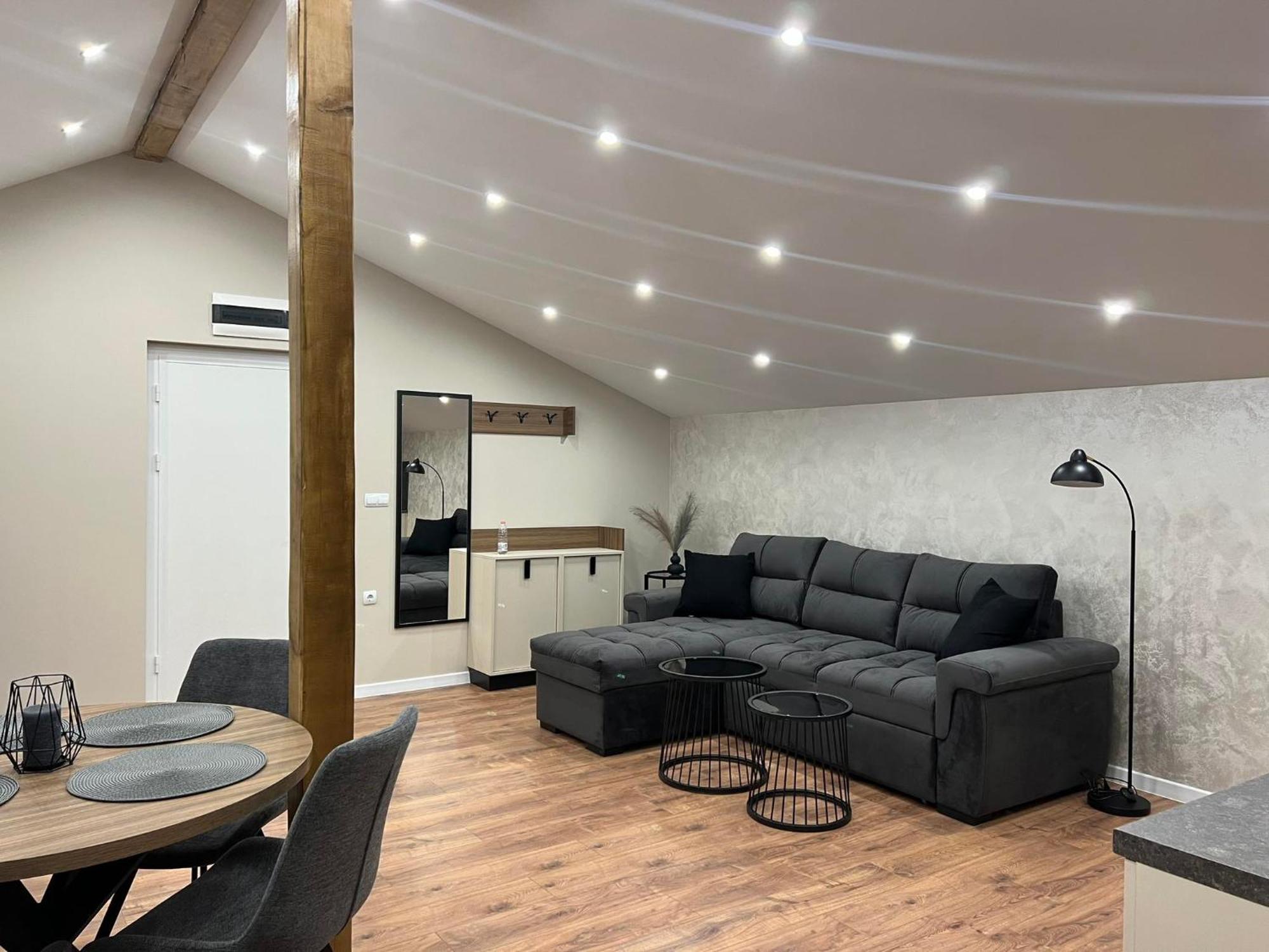 Хотел Vip Apart House Πλέβεν Εξωτερικό φωτογραφία