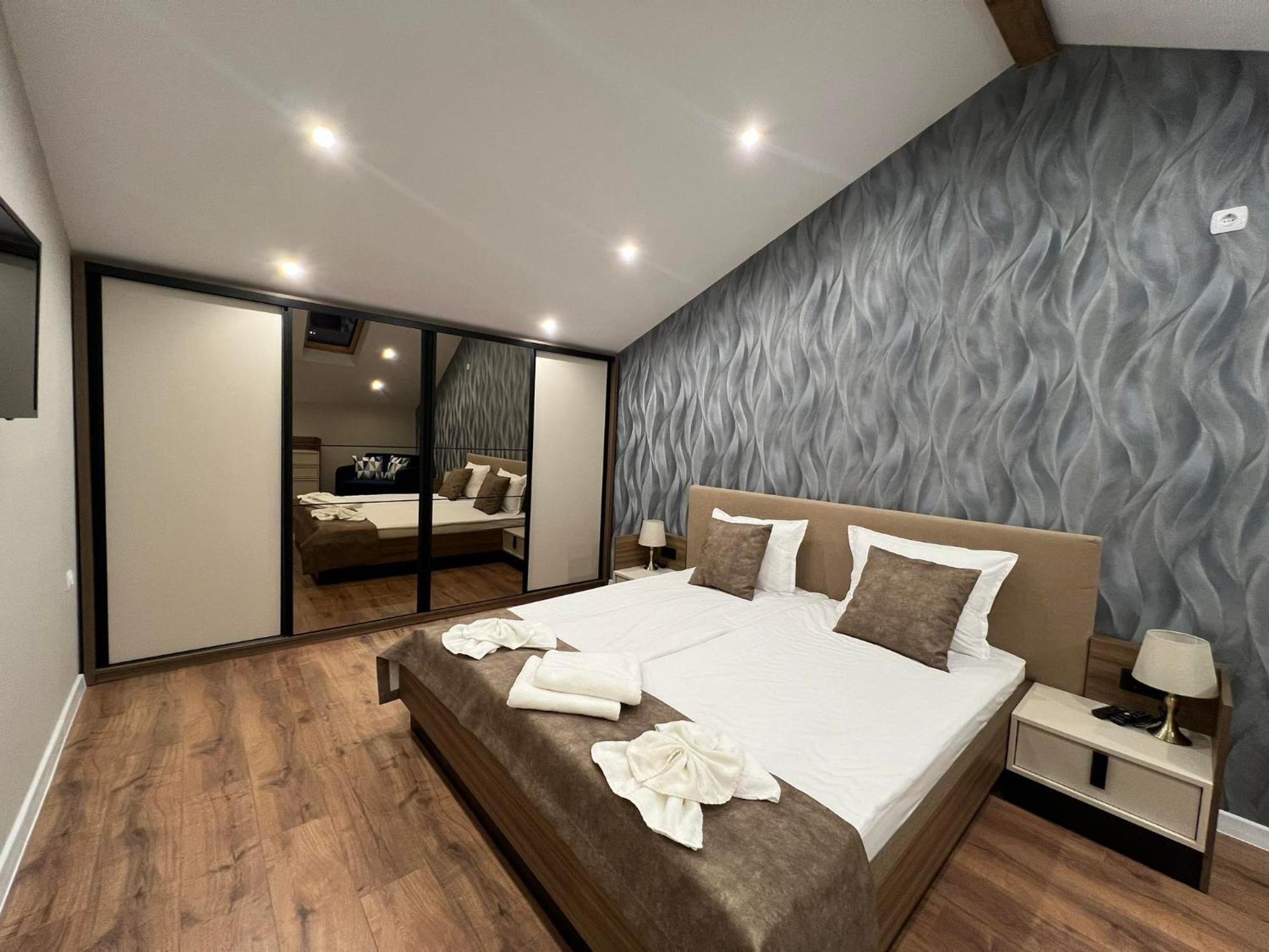 Хотел Vip Apart House Πλέβεν Εξωτερικό φωτογραφία